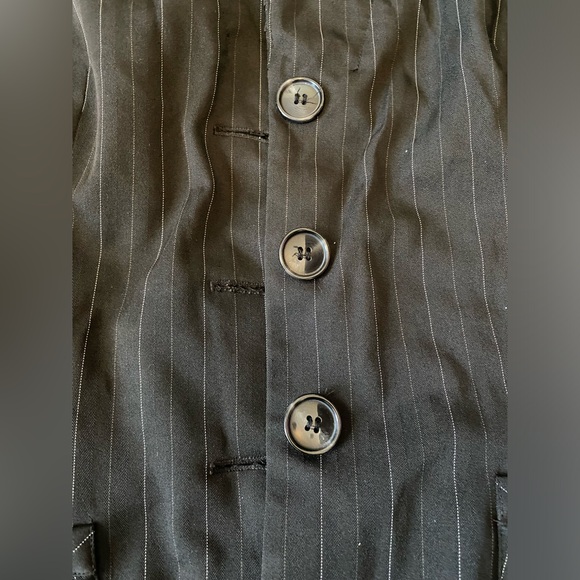 Bisou Bisou Black Pinstripe Blazer Size 16 - Picture 4 of 12